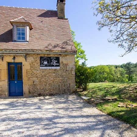 Chez Renou Et Prosperou Maison Typique Du Sarladait Saint-Genies Luaran gambar