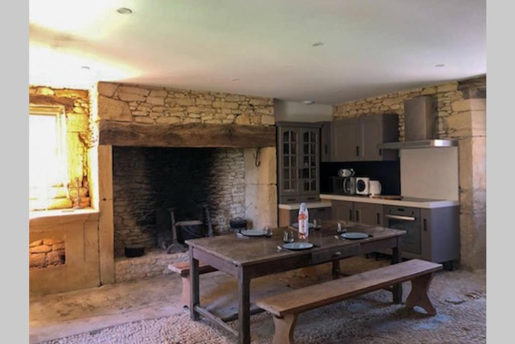 Chez Renou Et Prosperou Maison Typique Du Sarladait Saint-Genies Luaran gambar