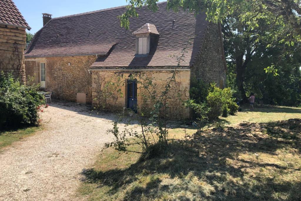 Chez Renou Et Prosperou Maison Typique Du Sarladait Saint-Genies Luaran gambar