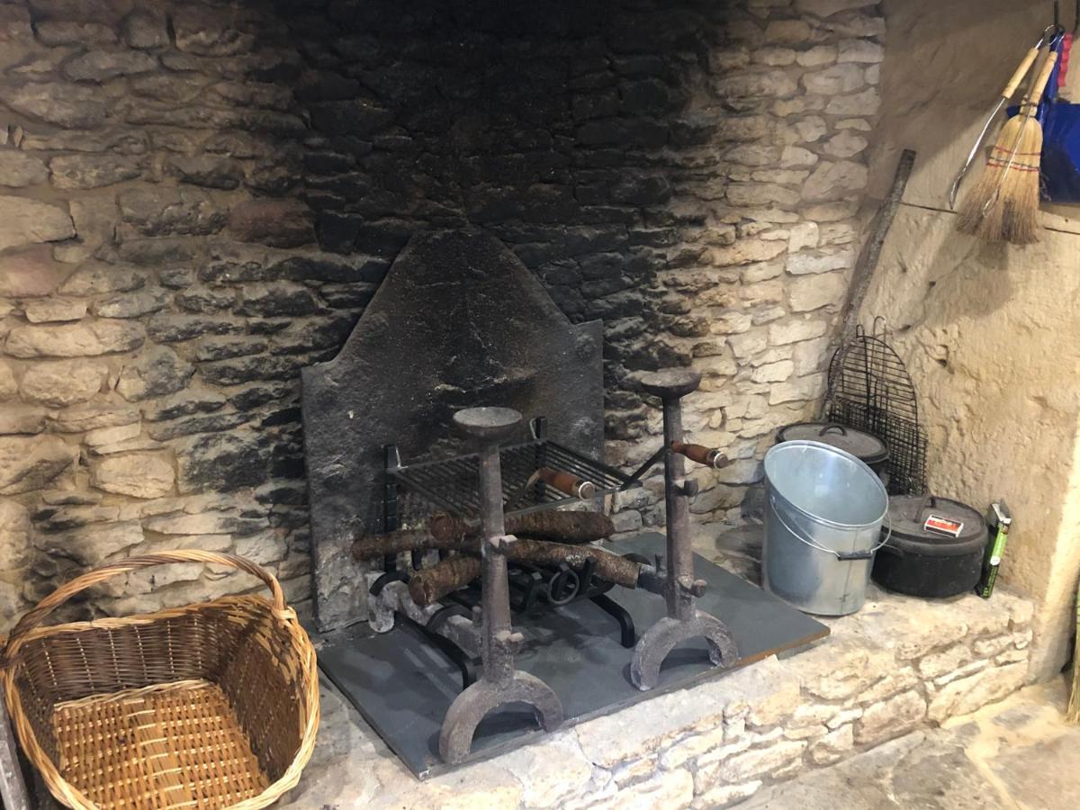 Chez Renou Et Prosperou Maison Typique Du Sarladait Saint-Genies Luaran gambar