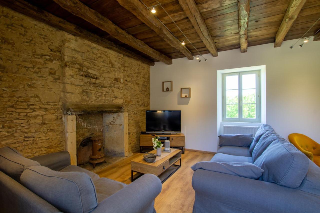 Chez Renou Et Prosperou Maison Typique Du Sarladait Saint-Genies Luaran gambar