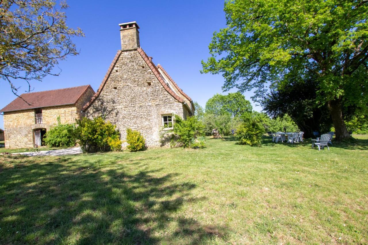 Chez Renou Et Prosperou Maison Typique Du Sarladait Saint-Genies Luaran gambar